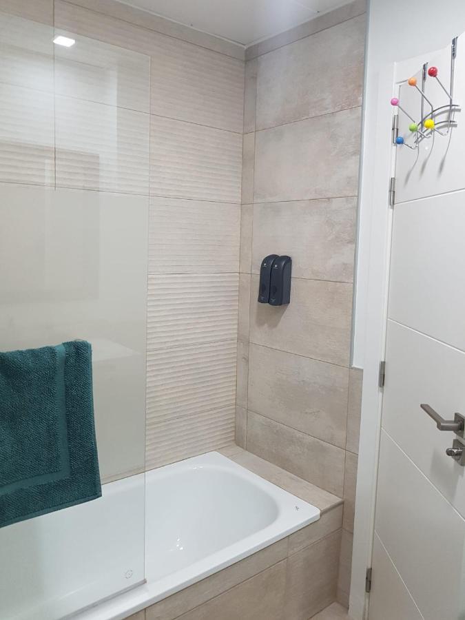 Apartamento Plaza Del Teatro Parking Free 马拉加 外观 照片